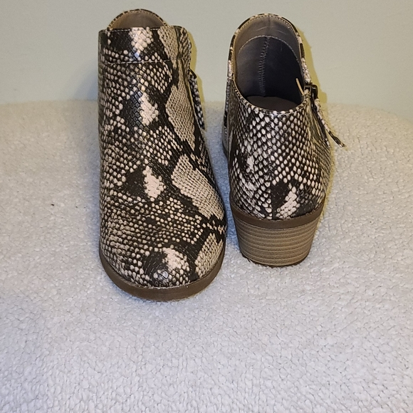 Snake Print Booties - Picture 4 of 5